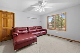 938 Stonehaven Ct, Elgin, IL 60124 - Photo 29