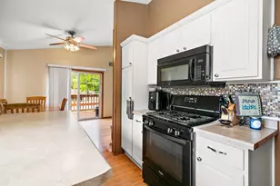 260 Karen Dr, Bourbonnais, IL 60914 - Photo 7