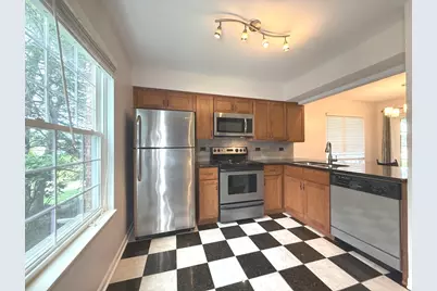 1757 Eastwood Court #4, Schaumburg, IL 60195 - Photo 5