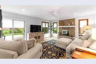 8129 Middlebury Avenue, Woodridge, IL 60517 - Photo 21
