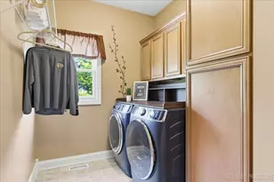 729 W Thornwood Dr, South Elgin, IL 60177 - Photo 13