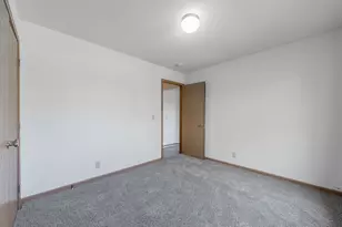 915 Spiros Ct, Dekalb, IL 60115 - Photo 15