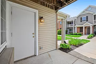 142 Bertram Dr, Yorkville, IL 60560 - Photo 5