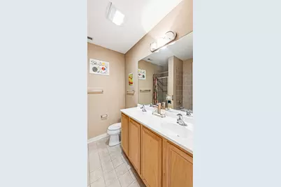 2220 W Maypole Avenue #202, Chicago, IL 60612 - Photo 13