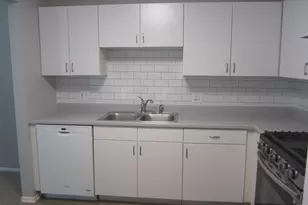 2862 Meadow Ln, Schaumburg, IL 60193 - Photo 5