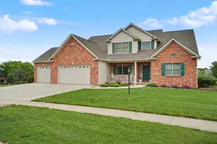 1402 Alydar Dr, Mahomet, IL 61853 - Photo 3