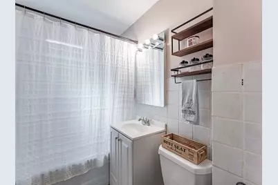 5138 W Addison Street, Chicago, IL 60641 - Photo 9