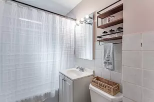 5138 W Addison St, Chicago, IL 60641 - Photo 9