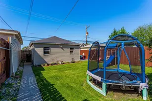 5138 W Addison St, Chicago, IL 60641 - Photo 23