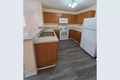 101 Silverstone Drive #101, Carpentersville, IL 60110 - Photo 7