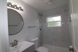 105 S Marilyn Ave, Northlake, IL 60164 - Photo 13