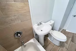 8856 S Lowe Ave, Chicago, IL 60620 - Photo 17