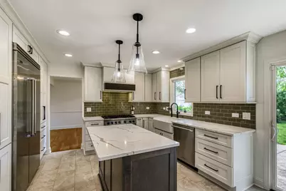 1820 Nicholson Drive, Hoffman Estates, IL 60192 - Photo 9