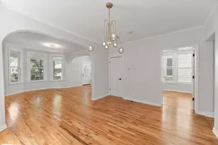 929 N Latrobe Ave, Chicago, IL 60651 - Photo 9