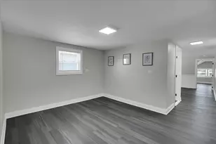 11412 S King Dr, Chicago, IL 60628 - Photo 19