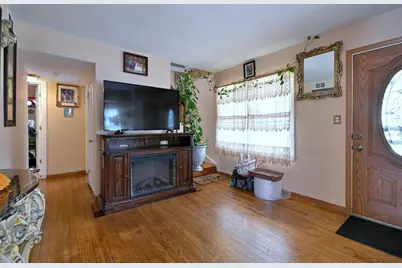 236 E Armitage Avenue, Northlake, IL 60164 - Photo 5