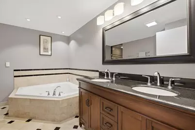 7420 W Lawrence Avenue #202, Harwood Heights, IL 60706 - Photo 27