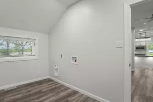511 W South St, Durand, IL 61024 - Photo 23