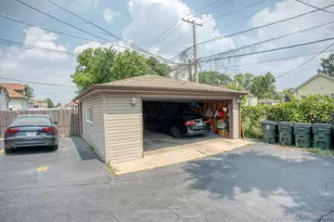 1617 N 35th Ave, Melrose Park, IL 60160 - Photo 35