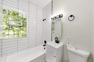 43 N Menard Ave, Chicago, IL 60644 - Photo 15