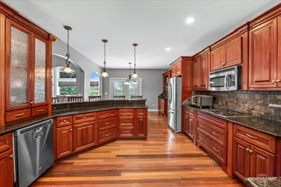 13002 Silverleaf Court, Plainfield, IL 60585 - Photo 7