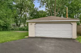 15403 Cherry Ln, Markham, IL 60428 - Photo 3