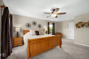 895 Lakestone Ln, Aurora, IL 60504 - Photo 15