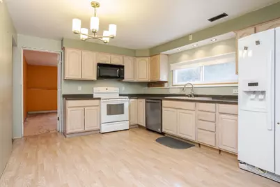 18 Oakwood Drive, Pontiac, IL 61764 - Photo 21