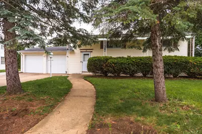 18 Oakwood Drive, Pontiac, IL 61764 - Photo 3