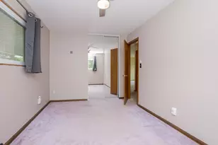 18 Oakwood Dr, Pontiac, IL 61764 - Photo 17