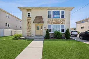 5407 W 87th St, Oak Lawn, IL 60453 - Photo 1