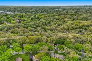 655 Oakview Dr, Algonquin, IL 60102 - Photo 43