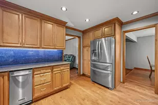 655 Oakview Dr, Algonquin, IL 60102 - Photo 25