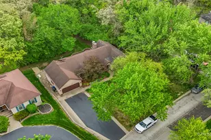 655 Oakview Dr, Algonquin, IL 60102 - Photo 45