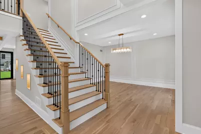 1009 N Drury Lane, Arlington Heights, IL 60004 - Photo 5