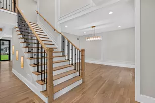 1009 N Drury Ln, Arlington Heights, IL 60004 - Photo 5