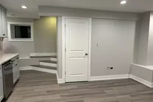 3640 N Troy St, Chicago, IL 60618 - Photo 3