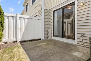 740 Lakeview Point, Schaumburg, IL 60194 - Photo 25
