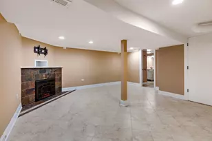 740 Lakeview Point, Schaumburg, IL 60194 - Photo 19