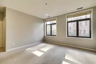 33 W Huron St, Chicago, IL 60654 - Photo 13