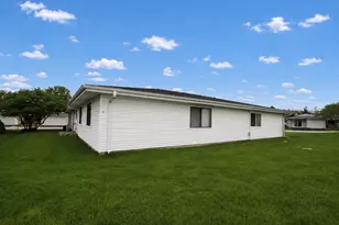 951 Chelsea Ln, Schaumburg, IL 60193 - Photo 5
