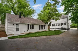 1950 Monroe Ave, Glenview, IL 60025 - Photo 25