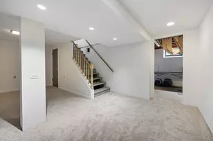207 N Crest Ave, Bartlett, IL 60103 - Photo 11