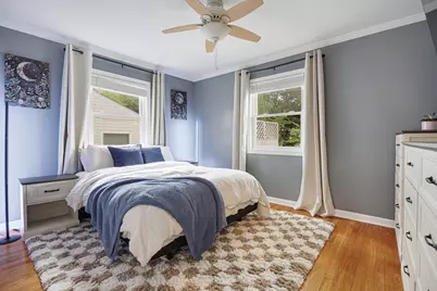 207 N Crest Avenue, Bartlett, IL 60103 - Photo 7
