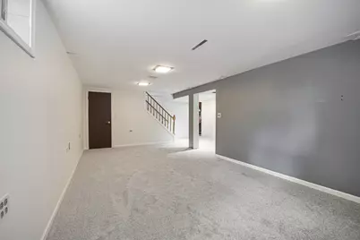207 N Crest Avenue, Bartlett, IL 60103 - Photo 13