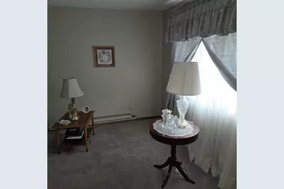 107 S 10th Street S, Benton, IL 62812 - Photo 7