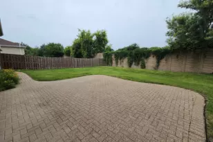8112 Rutherford Dr, Woodridge, IL 60517 - Photo 29