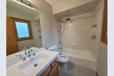 8112 Rutherford Drive, Woodridge, IL 60517 - Photo 17