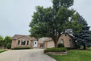 8112 Rutherford Dr, Woodridge, IL 60517 - Photo 25