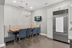 187 N Westshore Dr, Chicago, IL 60601 - Photo 9